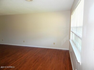 415 Cedar Ct, Jacksonville, NC 28546 - photo 6