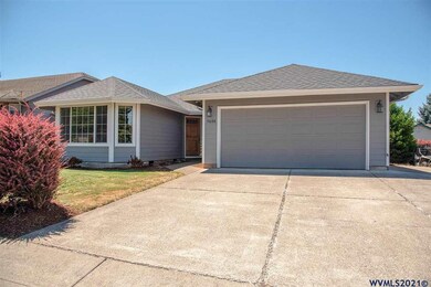 5688 Moonstone Loop SE, Salem, OR 97306 - photo 3