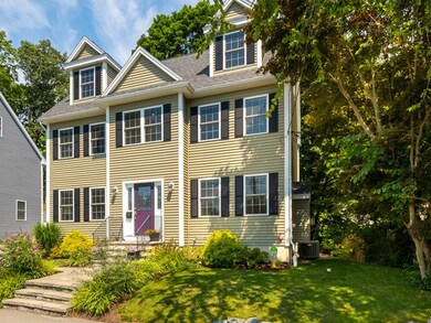 20 Smith Ln, Medford, MA 02155 - photo 2