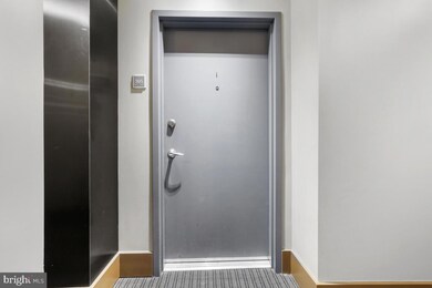 815 N Patrick St unit 305, Alexandria, VA 22314 - photo 4