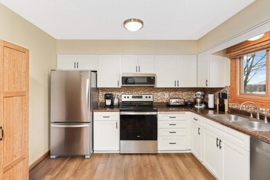 9723 Hemlock Ln N, Maple Grove, MN 55369 - photo 7