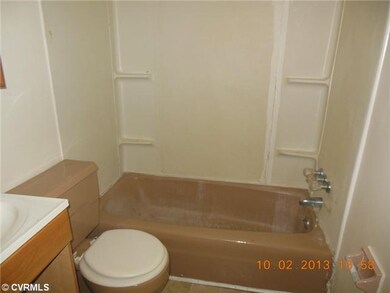 Bathroom - Bathroom - tub w/shower