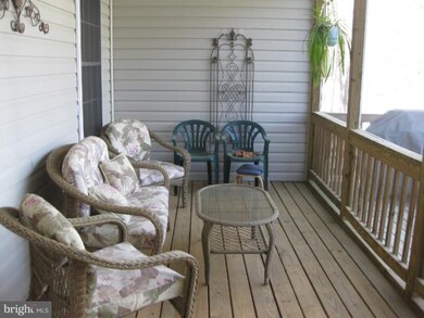 902 Lakeview Pkwy, Locust Grove, VA 22508 - photo 3