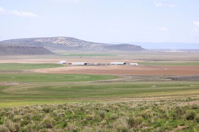 30040 Weaver Springs Rd, Burns, OR 97720 - photo 6