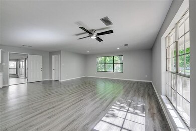 1502 Manor St, Conway, AR 72034 - photo 4