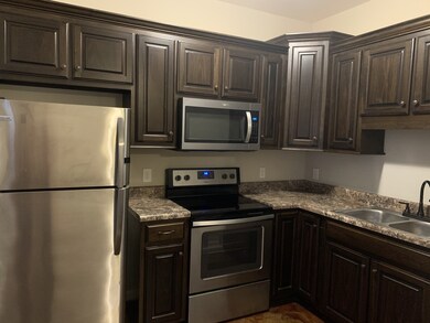 130 E Cedar St, Shelbyville, TN 37160 - photo 4