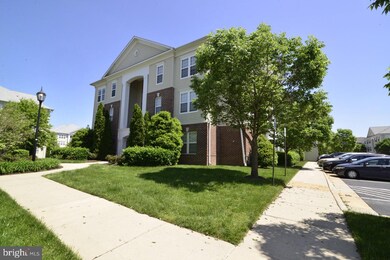 42496 Mayflower Terrace unit 202, Ashburn, VA 20148 - photo 2