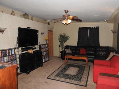 842 S Desert View Dr, Apache Junction, AZ 85120 - photo 3