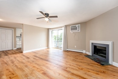 825 W Main St unit 4, Hyannis, MA 02601 - photo 6