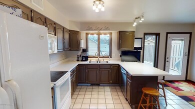 919-S-10th-St-Kitchen-Floor-3