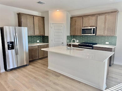 196 Coopers Hawk Crest, Cedar Creek, TX 78612 - photo 2