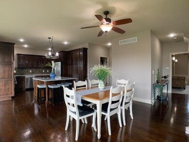 1716 SW Napa Valley Dr, Lees Summit, MO 64082 - photo 5