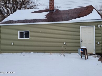 1104 S 11th St, Grand Forks, ND 58201 - photo 3