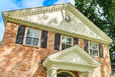 This close up reveals the intricate dentil mouldin