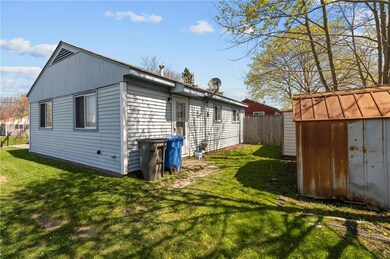 13 Ludlow Rd, Middletown, RI 02842 - photo 5