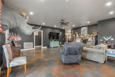 302 W Fulton St, Gentry, AR 72734 - photo 7