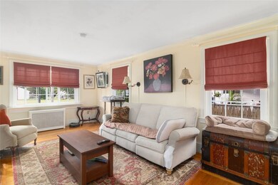 2036 Cranston St, Cranston, RI 02920 - photo 5