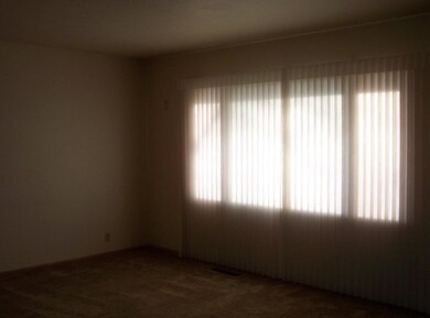 2108 2nd Ave East 001<|><|>