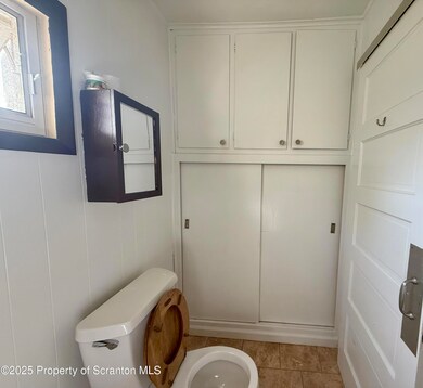 1911 Luzerne St, Scranton, PA 18504 - photo 5
