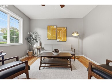 8502 N Hamlin Ave, Portland, OR 97217 - photo 4