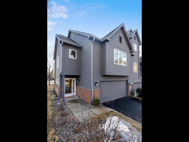 2201 Sherwood Ct, Hopkins, MN 55305 - photo 4