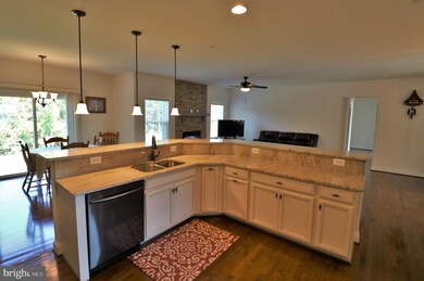 209 Dismondy Dr, Huntingtown, MD 20639 - photo 7