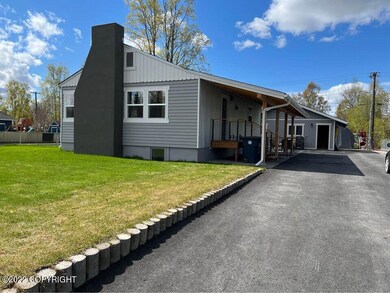 3025E15thAve_21696_3