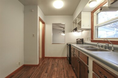 3712 Rownd St, Cedar Falls, IA 50613 - photo 6