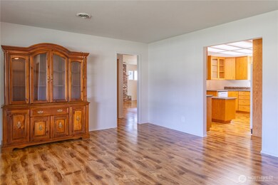 1651 SW Snively Ave, Chehalis, WA 98532 - photo 4