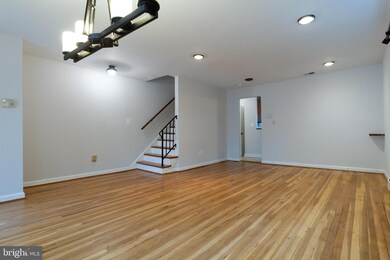21 W Taylor Run Pkwy, Alexandria, VA 22314 - photo 3