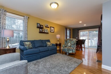 7 Brandywine Ln, Shirley, MA 01464 - photo 2