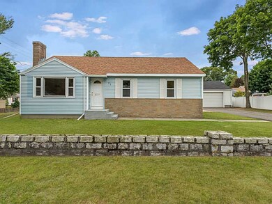 77 Bertha Ave, Woonsocket, RI 02895 - photo 2