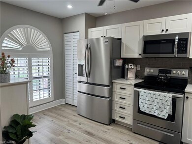 605 Augusta Blvd unit 14, Naples, FL 34113 - photo 4