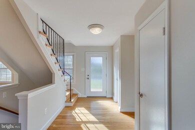 4616 Tara Dr, Fairfax, VA 22032 - photo 5