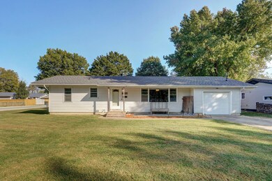 2627 E Horning St-2