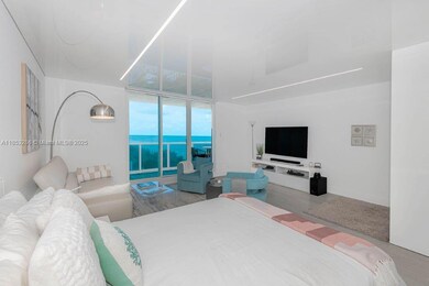 Roney Palace unit 811, Miami Beach, FL 33139 - photo 5