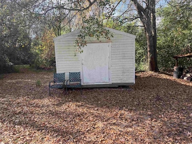 602 S Leesburg St, Hartsville, SC 29550 - photo 4