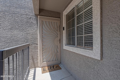 1720 East Thunderbird Road-large-002-032