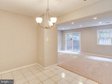 2057 Mayflower Dr, Woodbridge, VA 22192 - photo 6