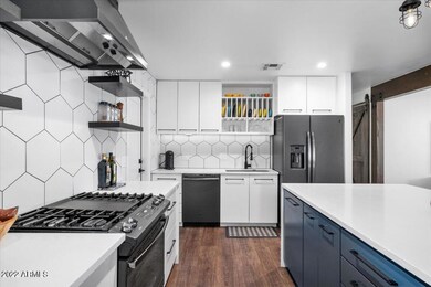 04-Kitchen
