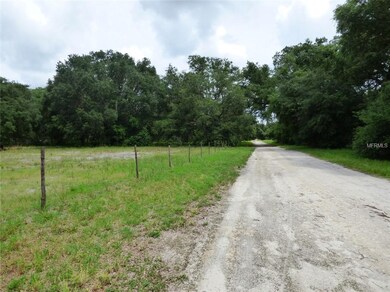 Facing north. Ashley Lane, property on left