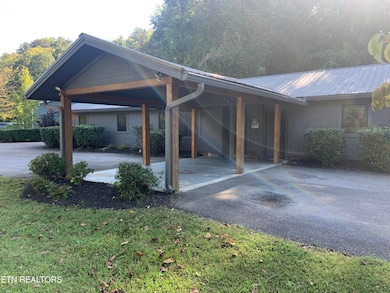 2824 Willa View Dr, Pigeon Forge, TN 37863 - photo 2