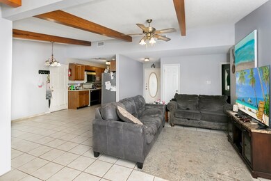 109 W Driftwood Dr, Fredericksburg, TX 78624 - photo 2