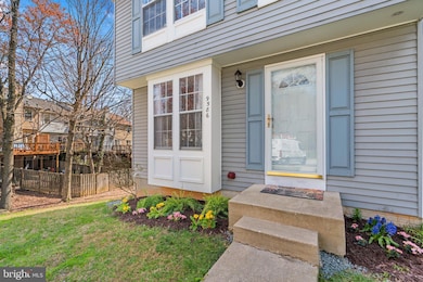 9586 Donnan Castle Ct, Laurel, MD 20723 - photo 2