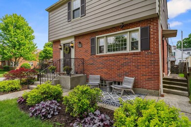 16-web-or-mls-2955-fremont-st