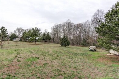 488 Pilch Rd, Troutman, NC 28166 - photo 4