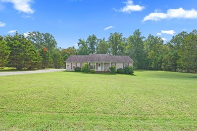627 Cindy Dr, Cookeville, TN 38506 - photo 2