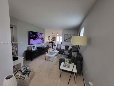 3415 NE 9th Dr unit 104, Homestead, FL 33033 - photo 5