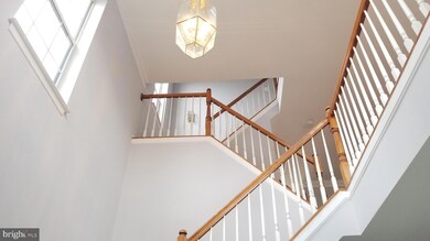 13279 Coppermill Dr, Herndon, VA 20171 - photo 4