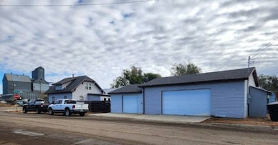 941 2nd Ave S, Glasgow, MT 59230 - photo 2